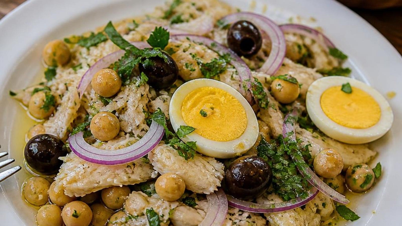 Meia-Desfeita de Bacalhau com Grão — O Petisco Clássico das Tascas de Lisboa (4,97€/4 Pessoas)