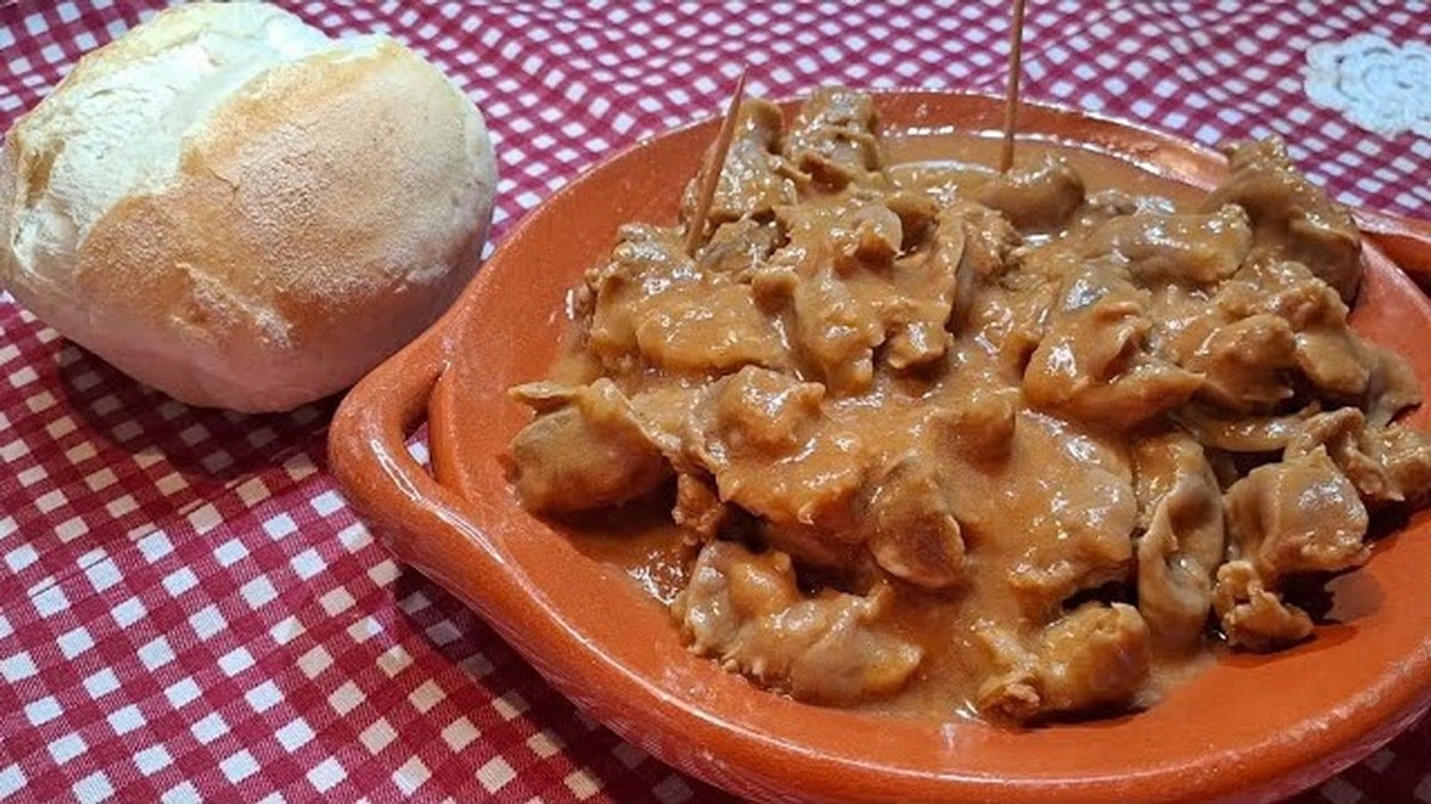 Moelas Guisadas à Portuguesa: o Petisco de Tasca que Custa 1,01€ por Pessoa
