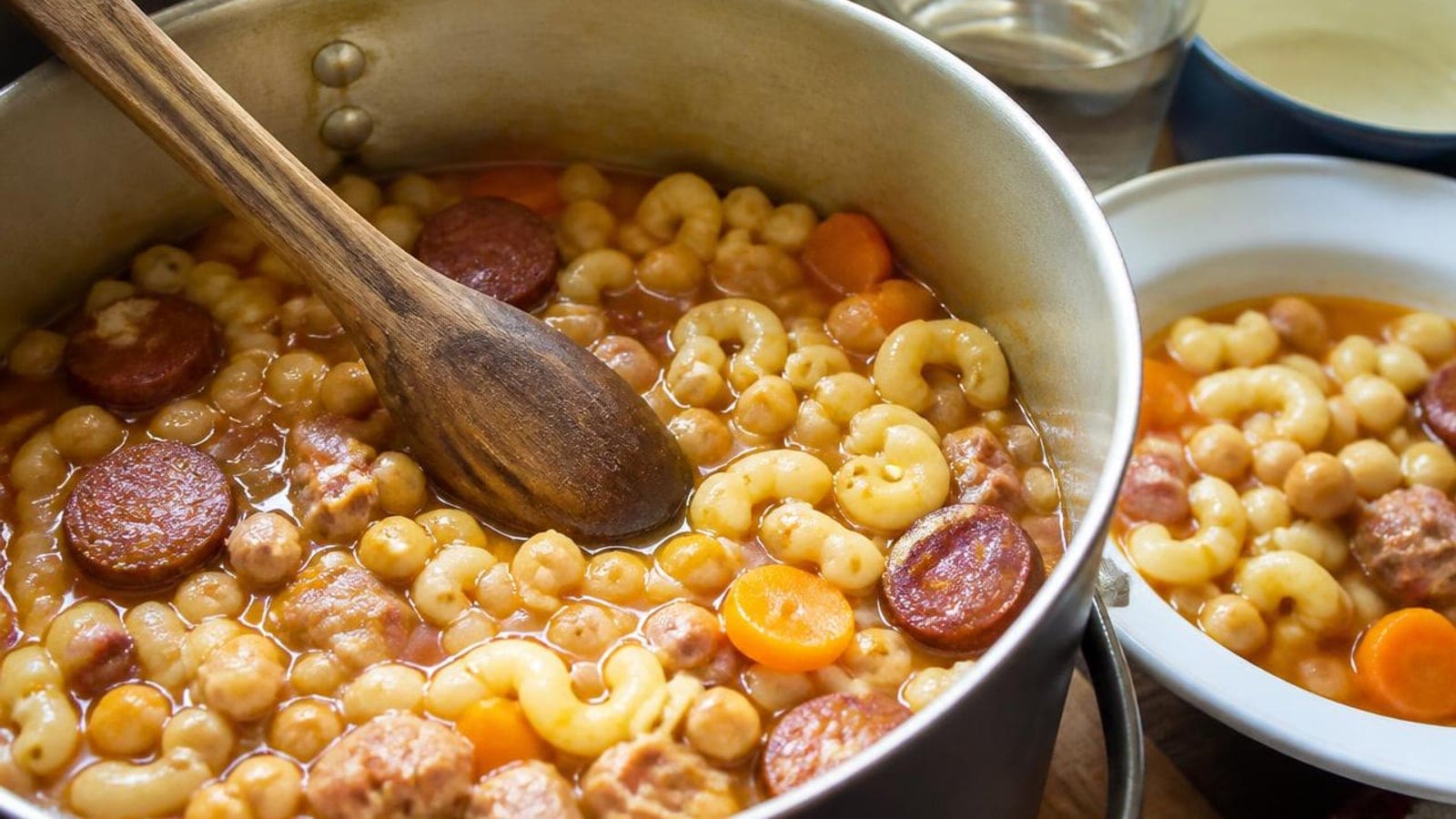 Rancho à Portuguesa: o Prato de Tacho que Alimenta 4 Pessoas por 3,89€ (0,97€ por Pessoa)